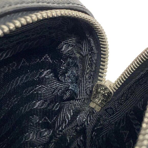 Auth PRADA - Black Patent Leather Shoulder Bag - Picture 14 of 16